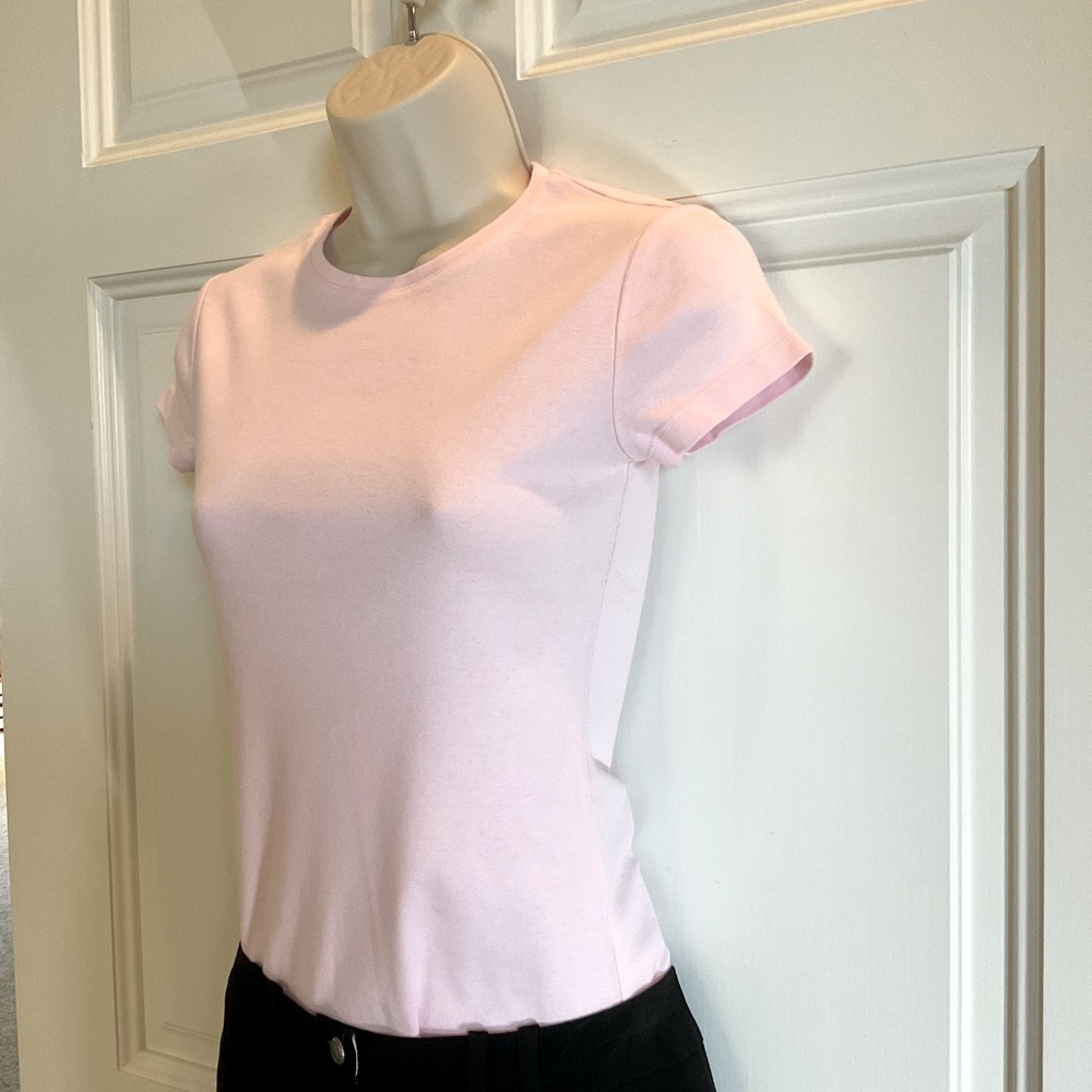 Women’s Xsmall pink Harold’s Cotton T-shirt Only worn a couple of times no flaws